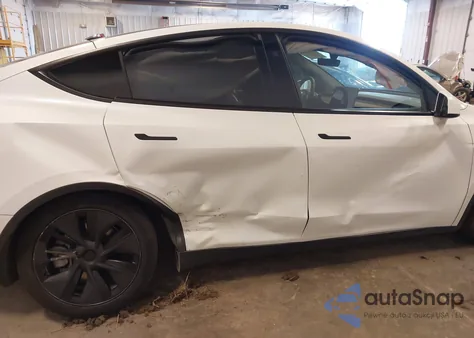 2025 Tesla Model Y Long Range Dual Motor All-Wheel Drive из США, поврежденный, VIN 7SAYGDEE9SF254808